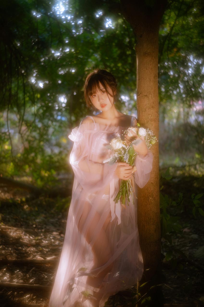 萌芽儿o0 林中少女