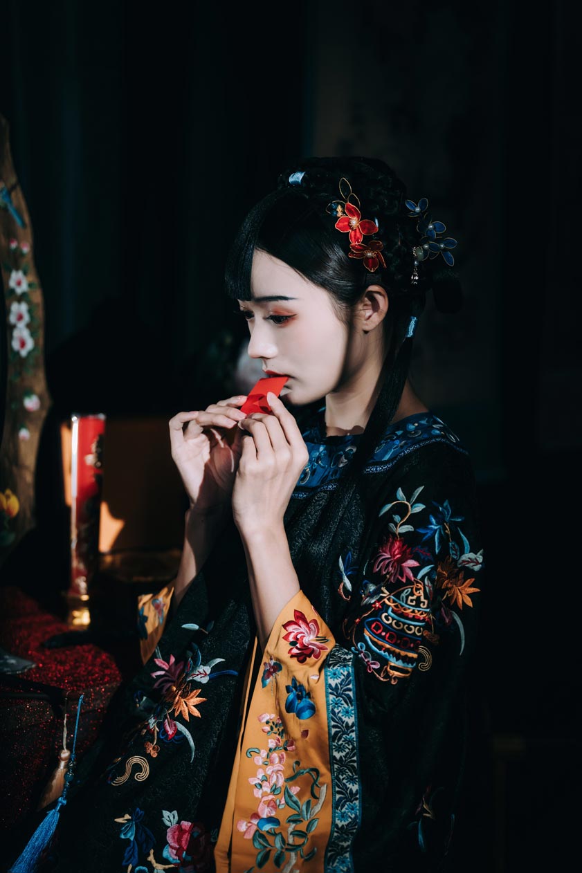 兔子Zzz不吃胡萝卜 经年旧梦-清汉女