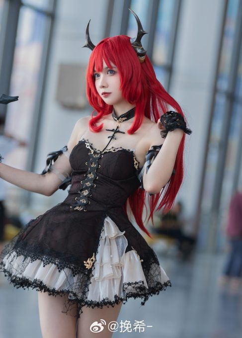 cos 明日方舟 史尔特尔@挽希-