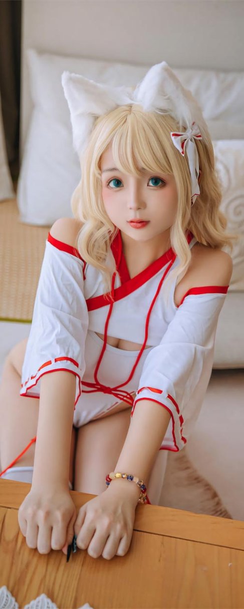 日奈娇 小狐狸巫女COS