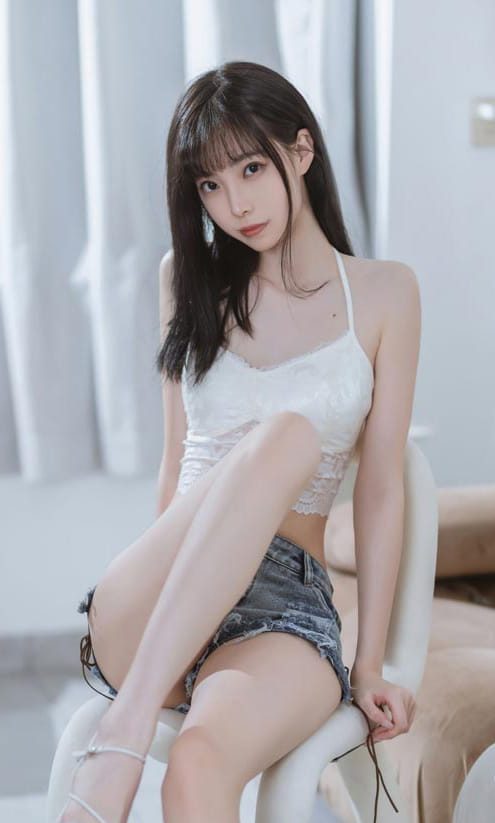 许岚LAN 纯欲吊带