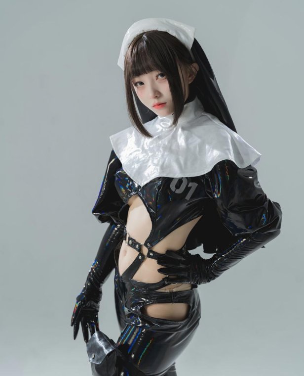 花铃 漆皮修女COS